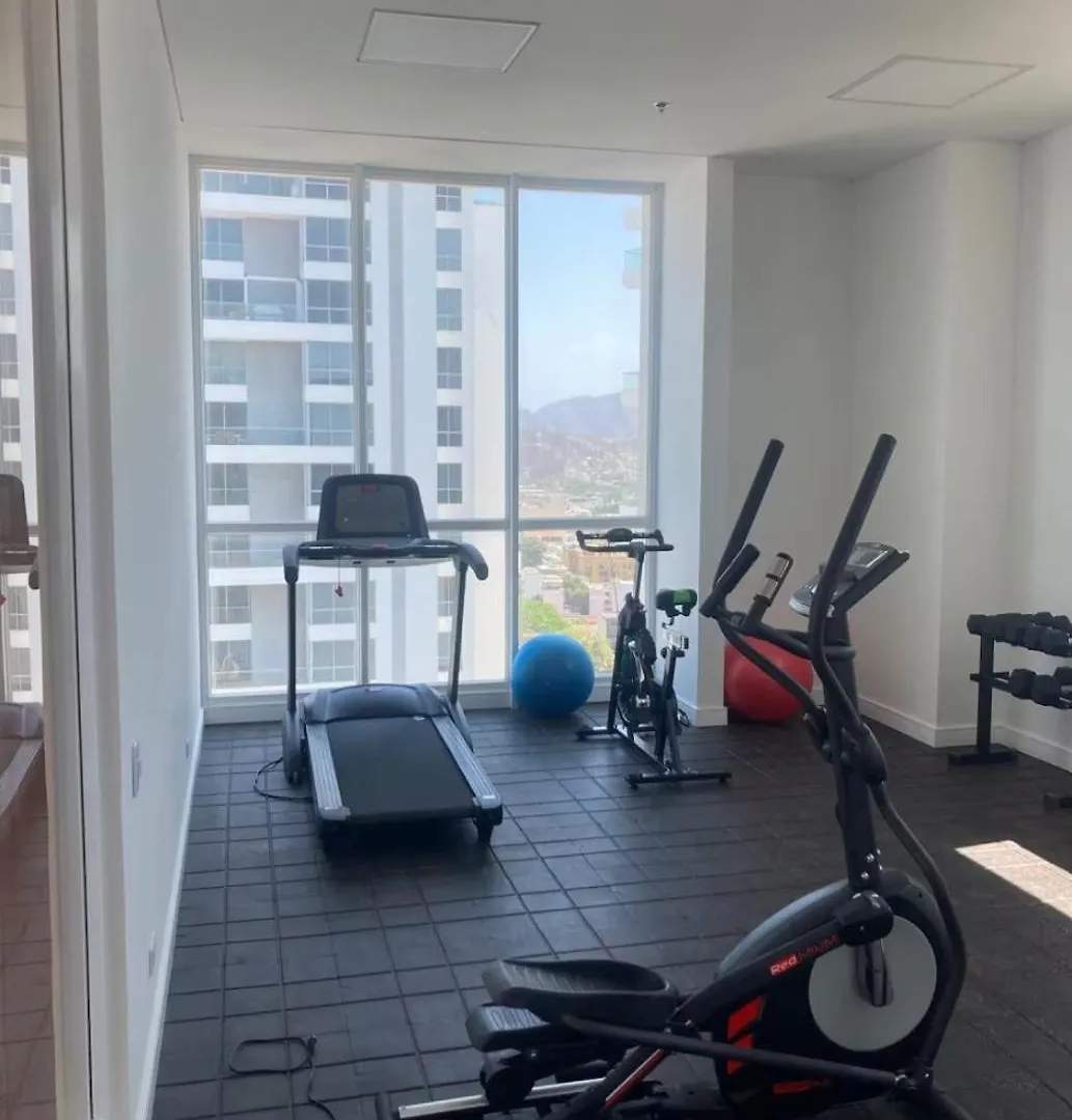 Luxury Apartment With Mountain View サンタ・マルタ