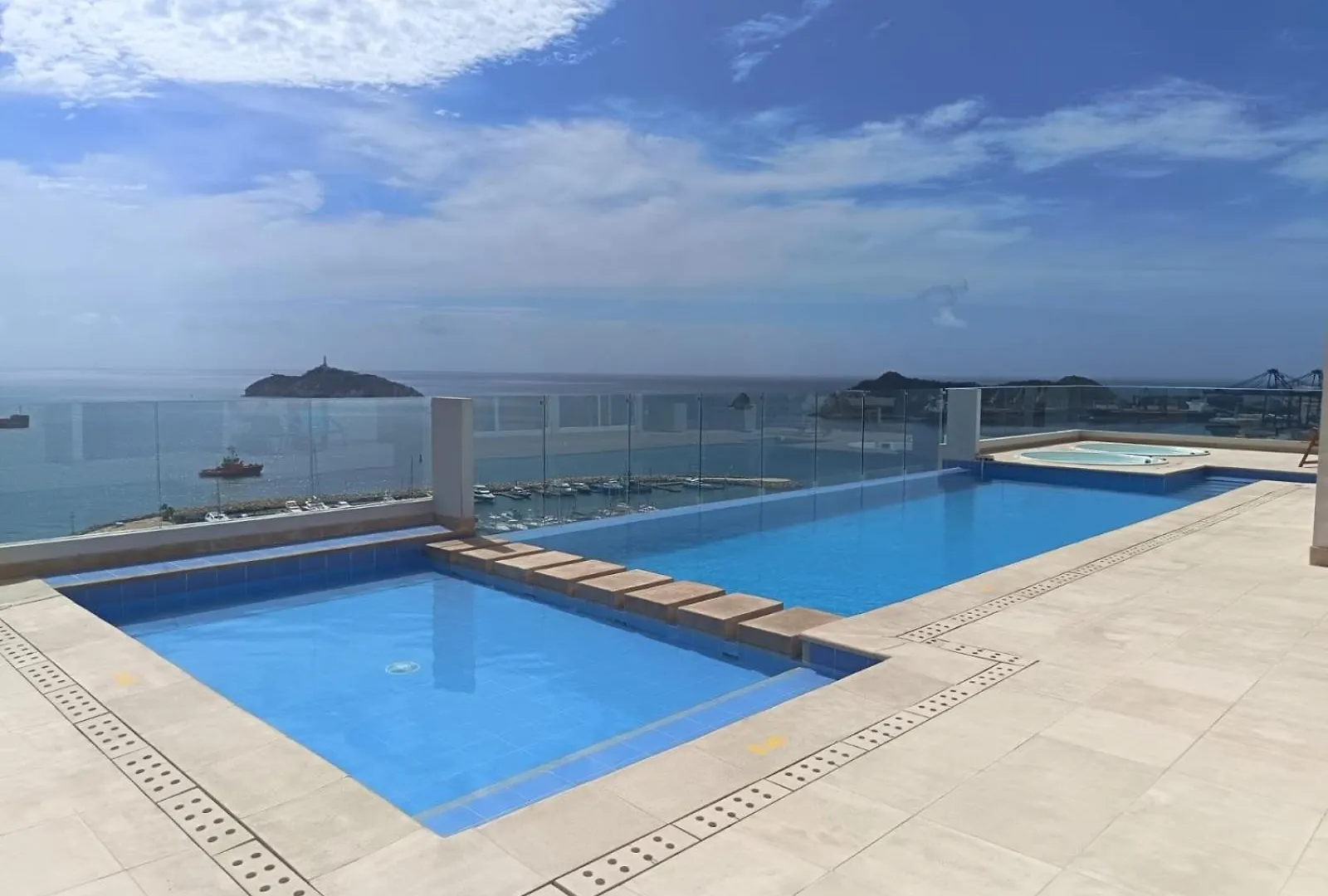 Luxury Apartment With Mountain View サンタ・マルタ 0*,